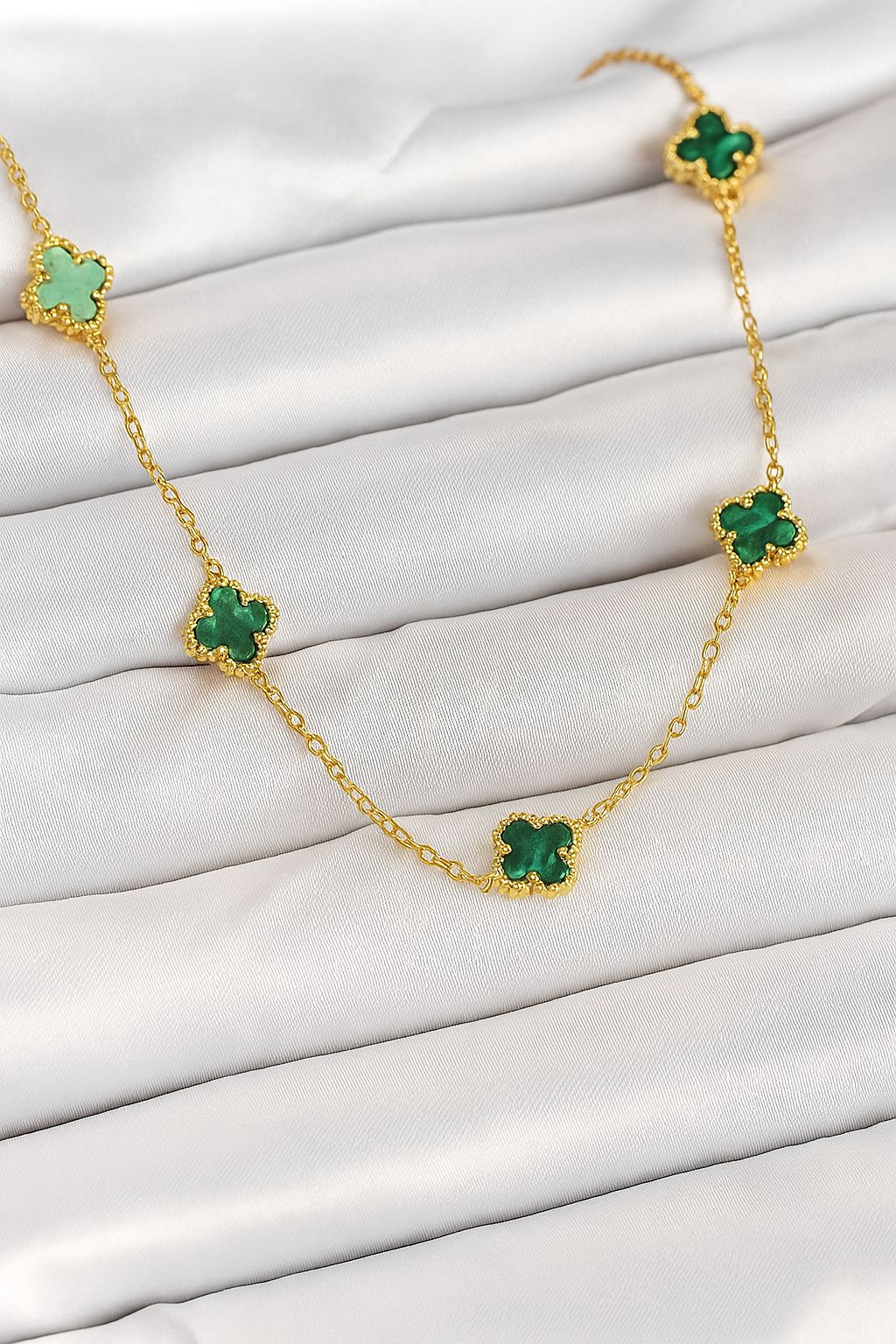 Gold Renk Baby Yonca Kolye